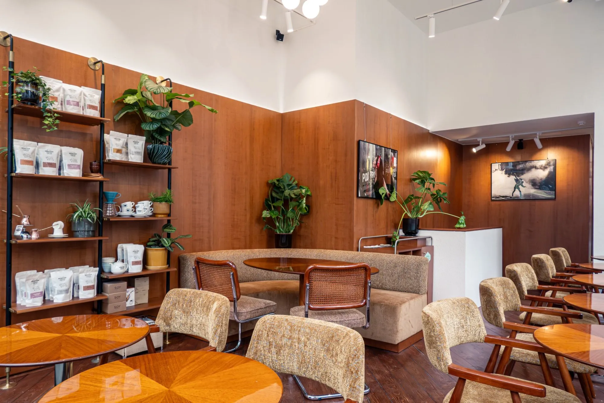 Kronotrop Fitzrovia, café & hospitality project in London — view 1